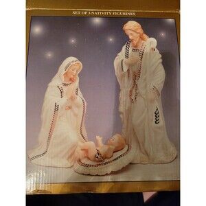 Jade Porcelain 3 Piece Nativity Set Mary, Joseph, Baby Jesus With Gold Accent